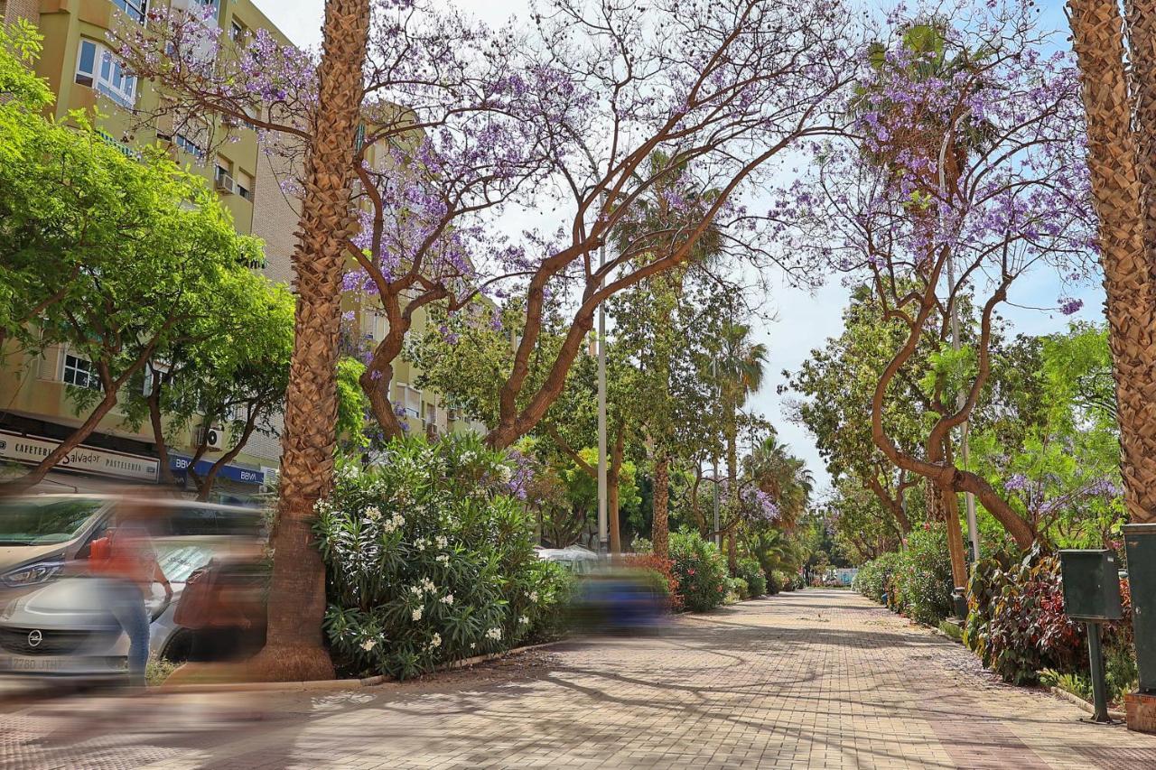 Holidays2Malaga Goya - Zona Huelin & 500 Mts De La Playaアパートメント エクステリア 写真