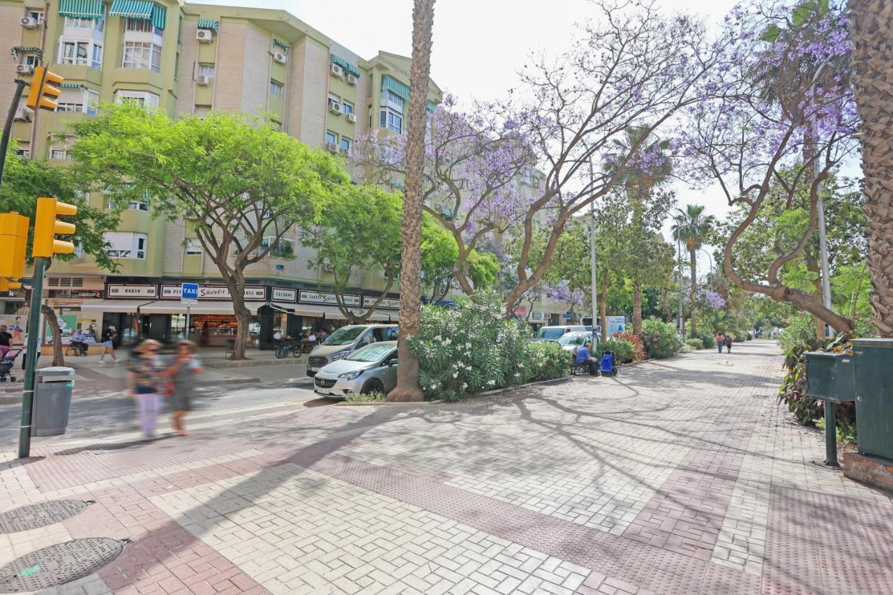 Holidays2Malaga Goya - Zona Huelin & 500 Mts De La Playaアパートメント エクステリア 写真